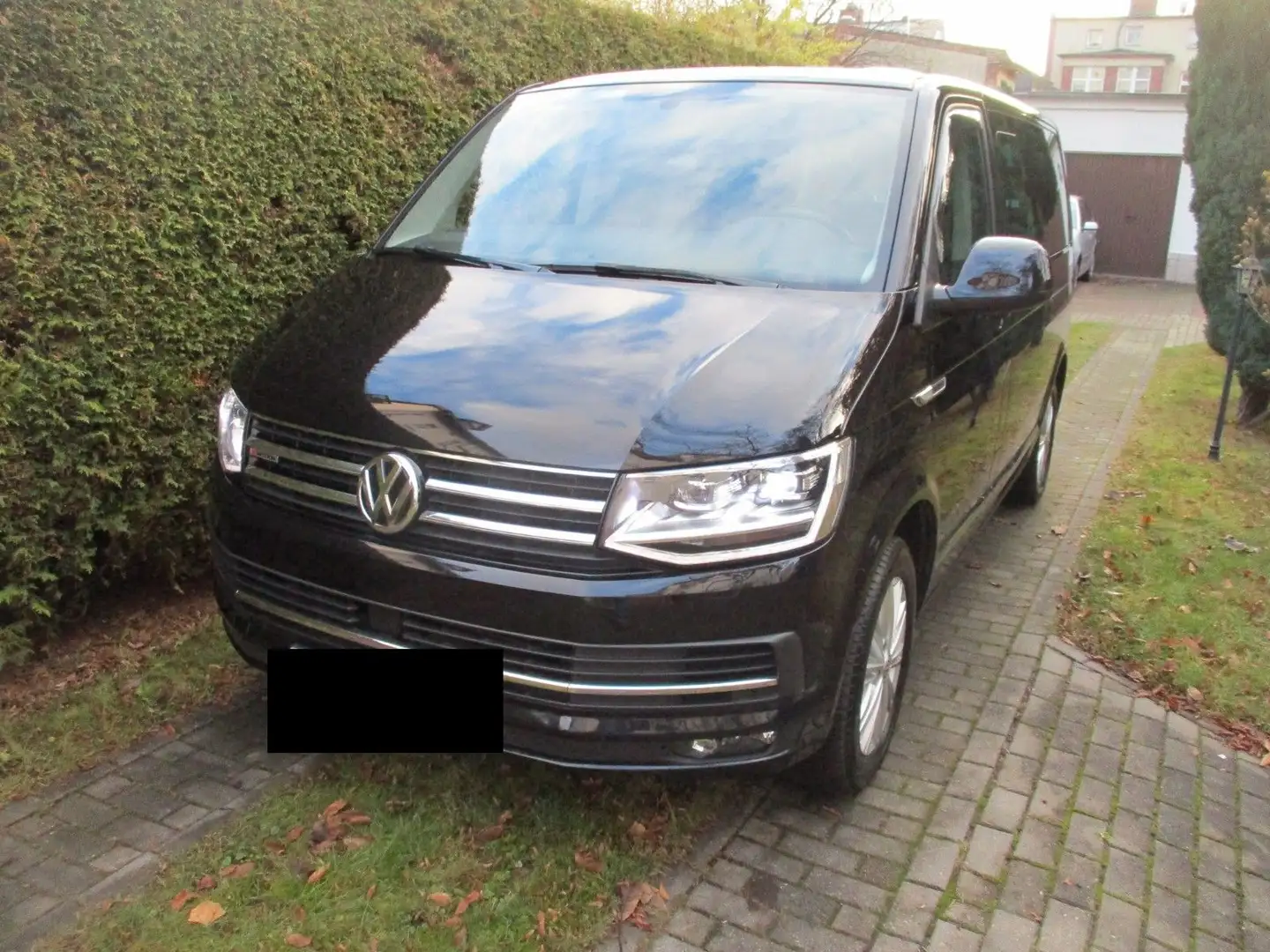 Volkswagen T6 Multivan Genration SIX *DSG/4Motion/LED/STHZ* Zwart - 2