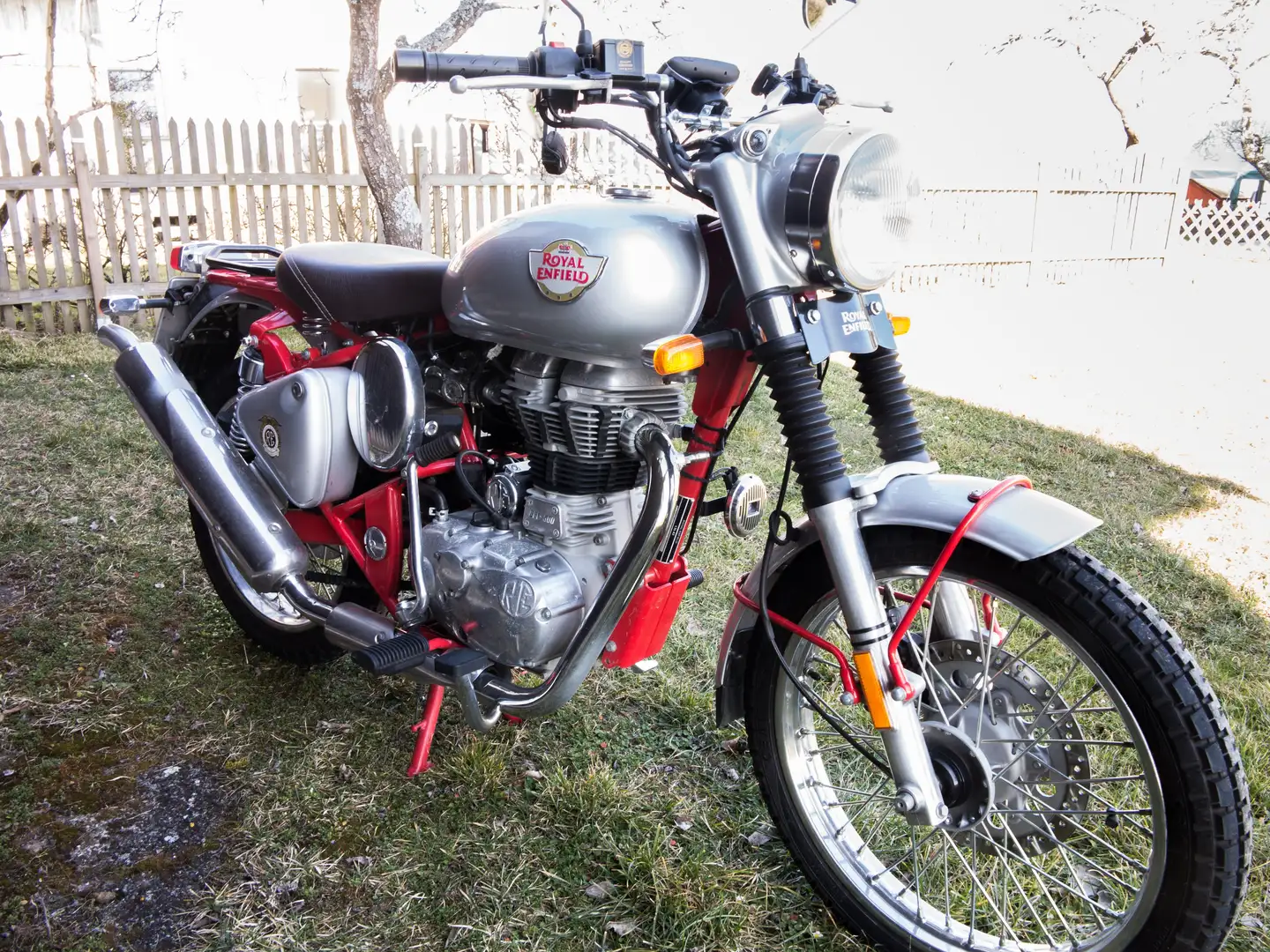 Royal Enfield Bullet 500 Classic EFI Grün - 2