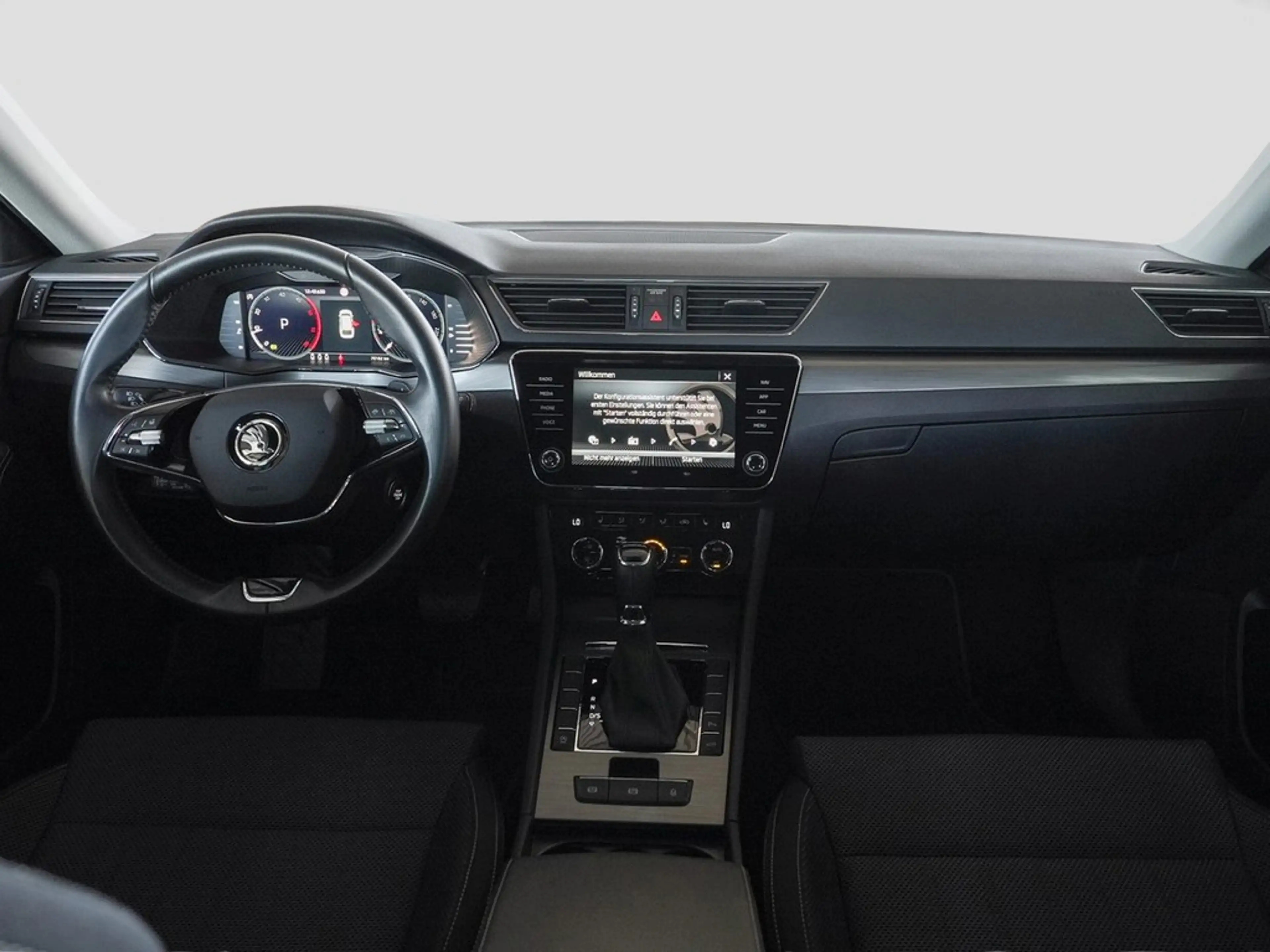 Skoda Superb Combi 2.0 TDI DSG Style AHK/Navi/LED — photo 12