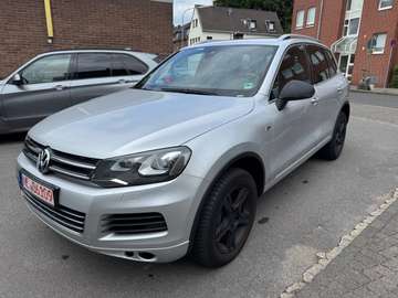 V8 TDI R-Line-Leder-Navi-Kamera-uvm.