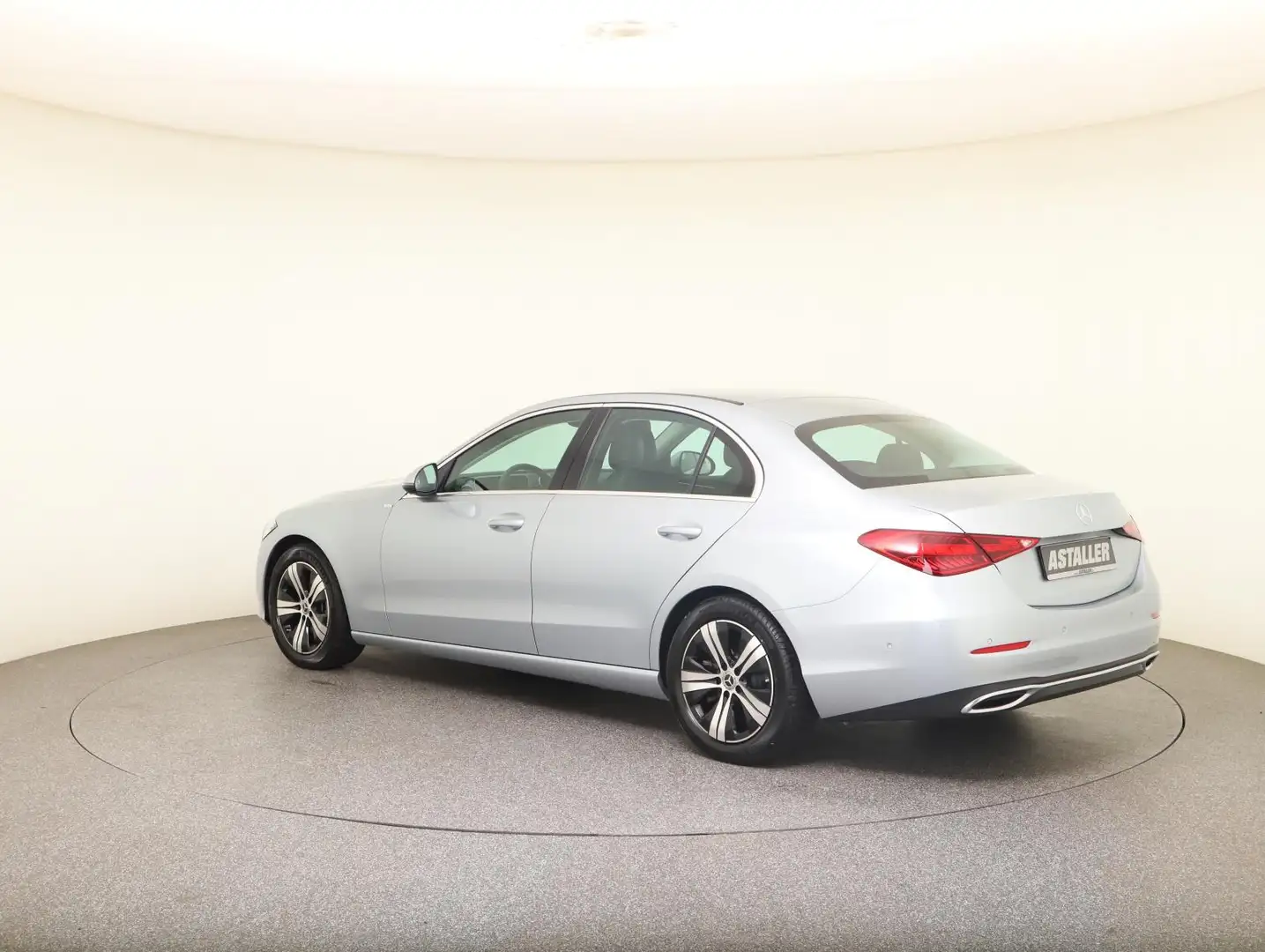 Mercedes-Benz C 180 Avantgarde 2x+LED+KAM+neues Mod. W206+DAB Plateado - 2