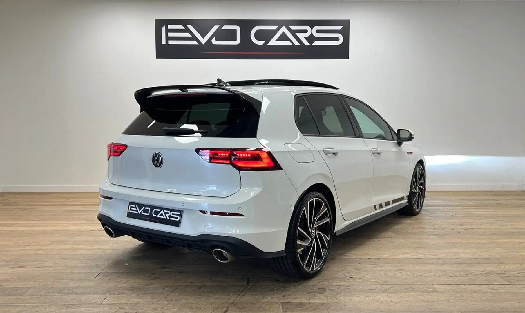 Volkswagen Golf GTI Clubsport 300 ch / DCC / ACC / TO / Harman Kar Wit - 2