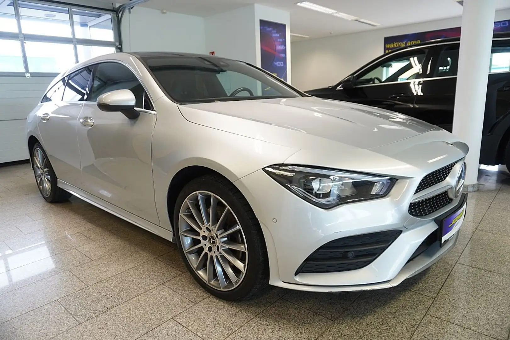 Mercedes-Benz CLA 250 250e PHEV Shooting Brake Aut. 2xAMG Line/LED/Pa... Silber - 2