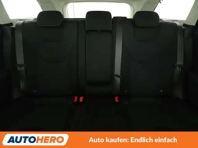 Ford Mondeo view 15
