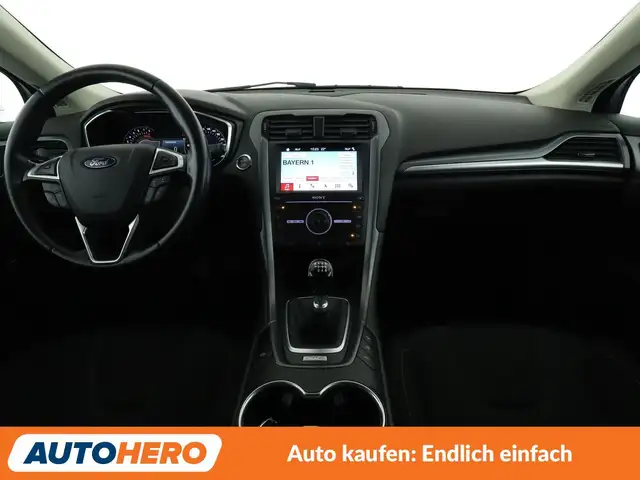 Ford Mondeo view 12
