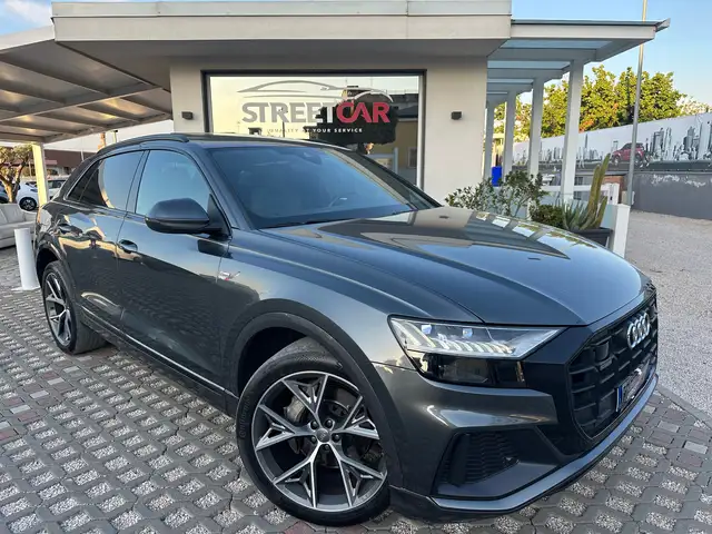 Audi Q8