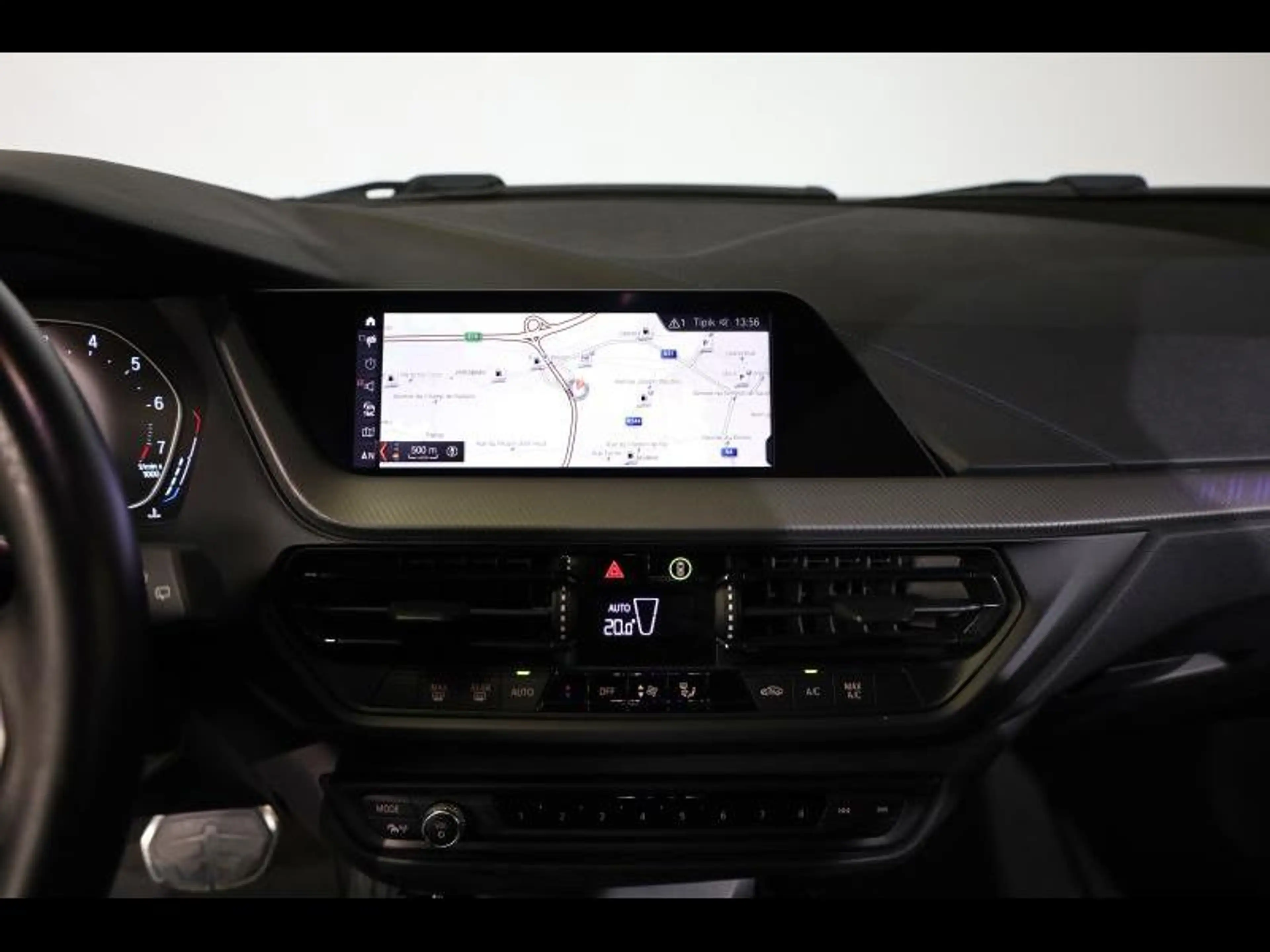 BMW 118 i Hatch Kit M Sport — photo 11