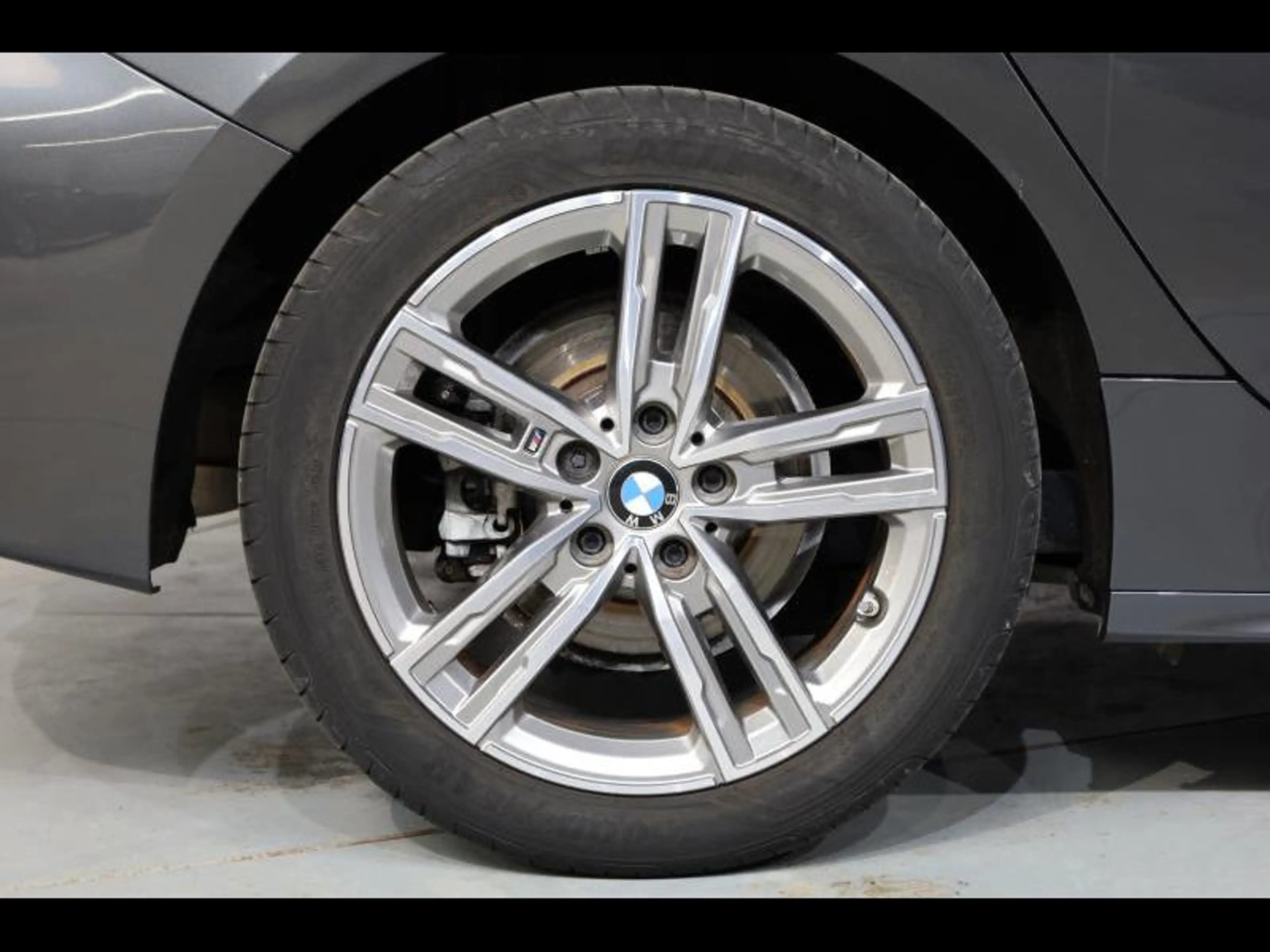 BMW 118 i Hatch Kit M Sport — photo 8