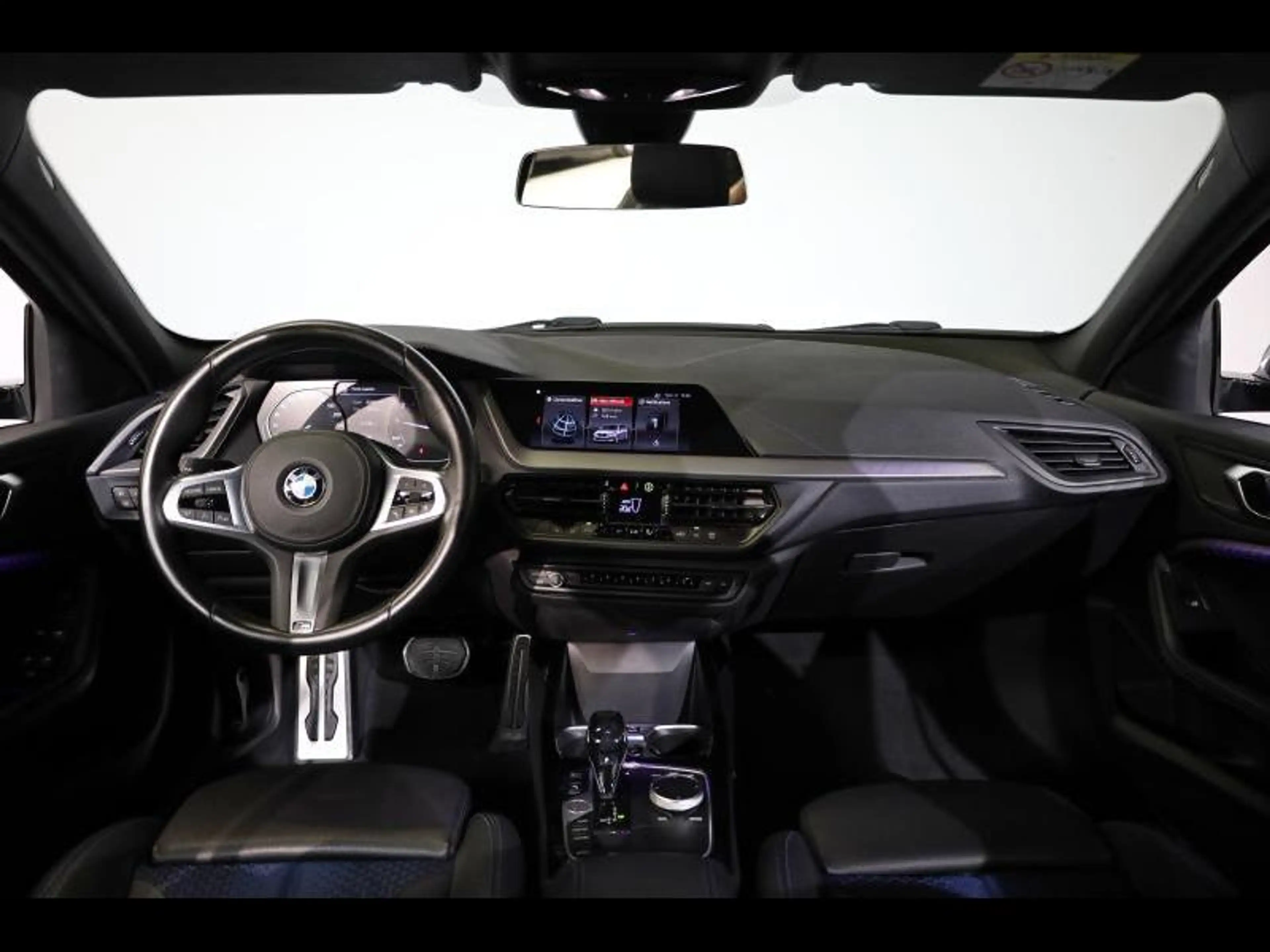 BMW 118 i Hatch Kit M Sport — photo 7