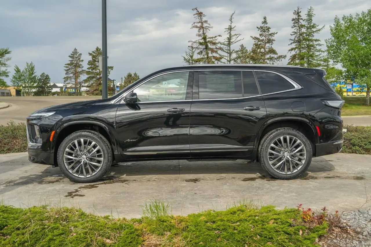 Buick Enclave снимка Buick Enclave
