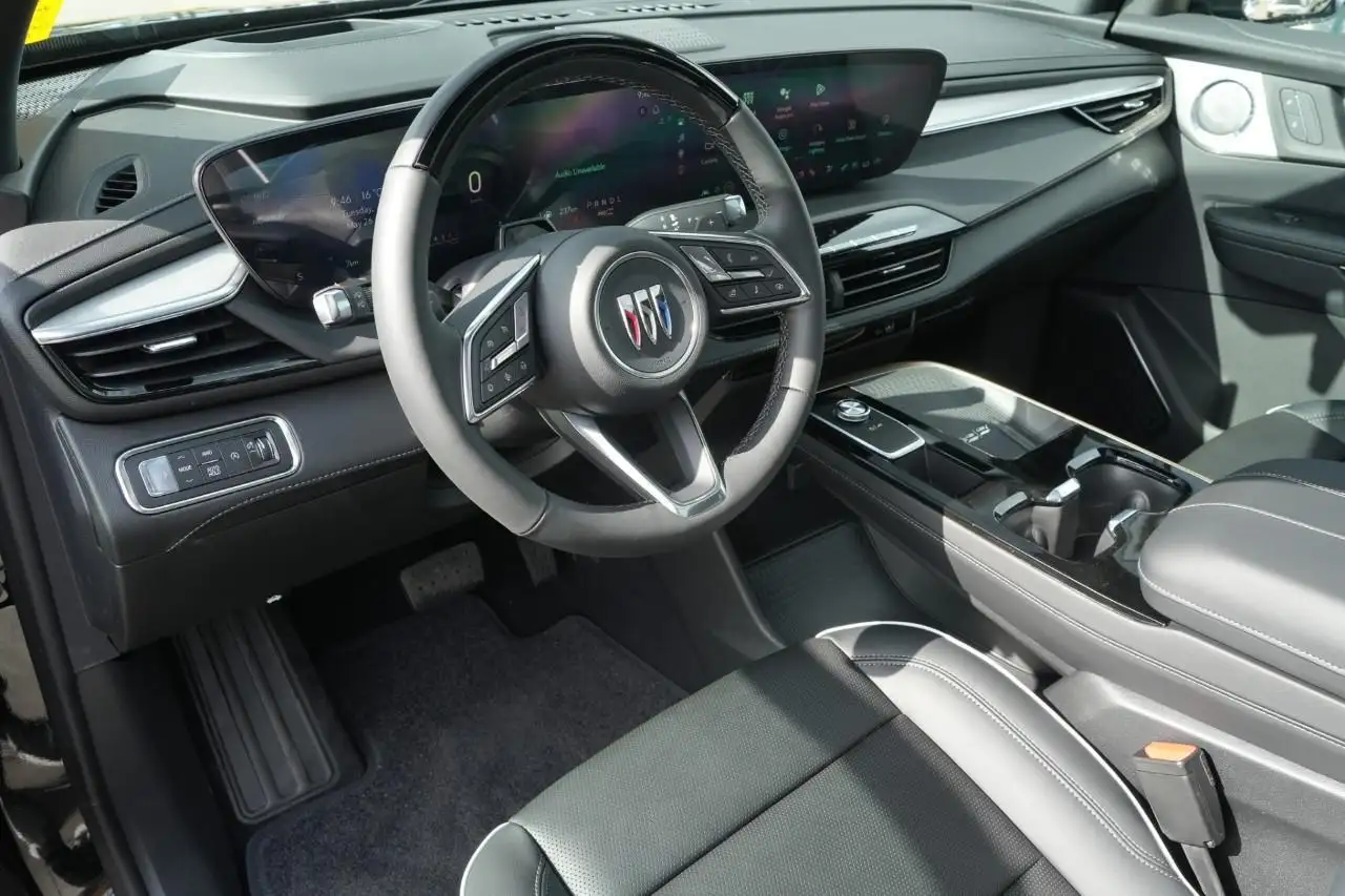 Buick Enclave снимка Buick Enclave