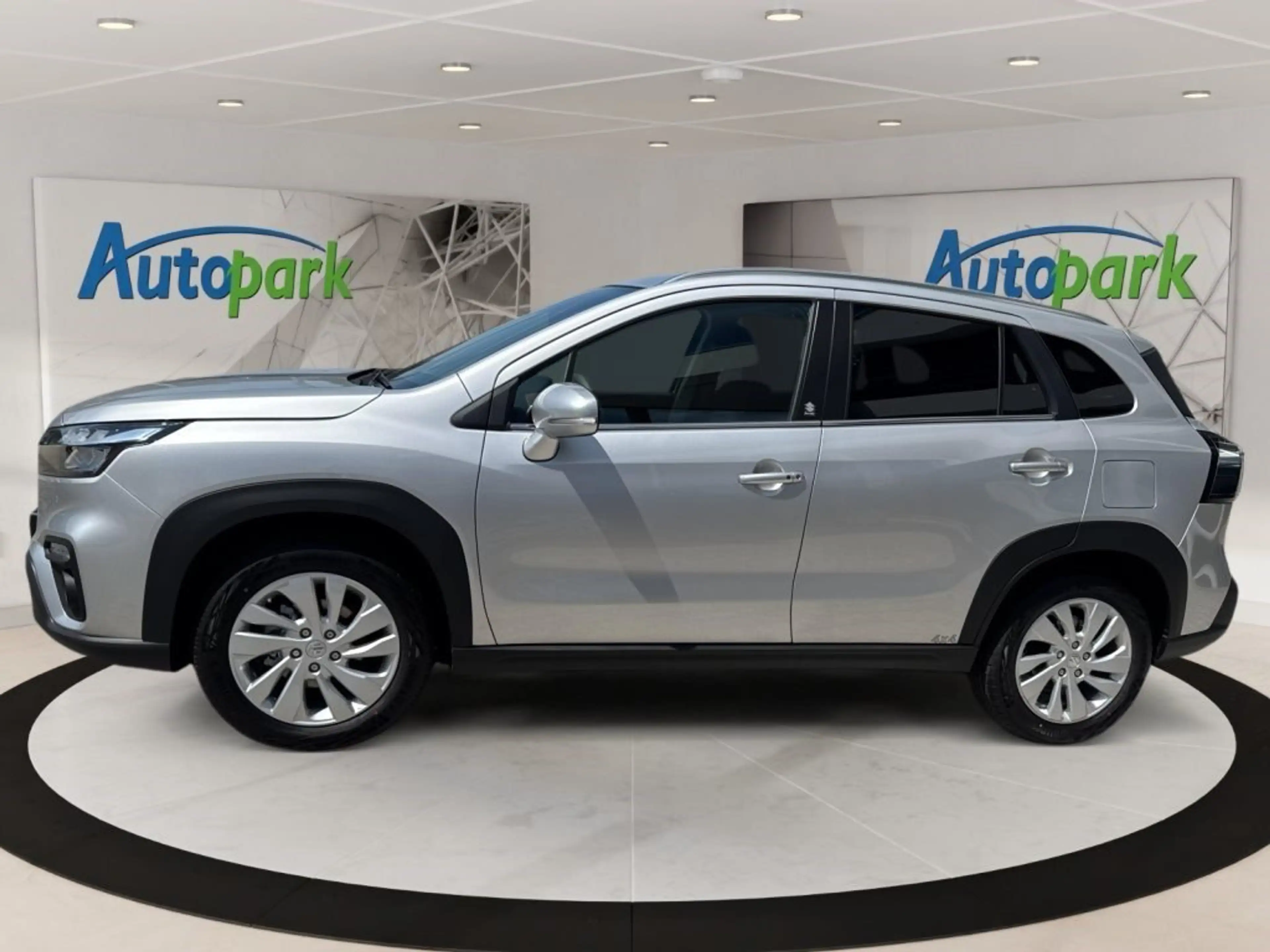 Suzuki S-Cross 1.4 HYBRID ALLGRIP shine — photo 4