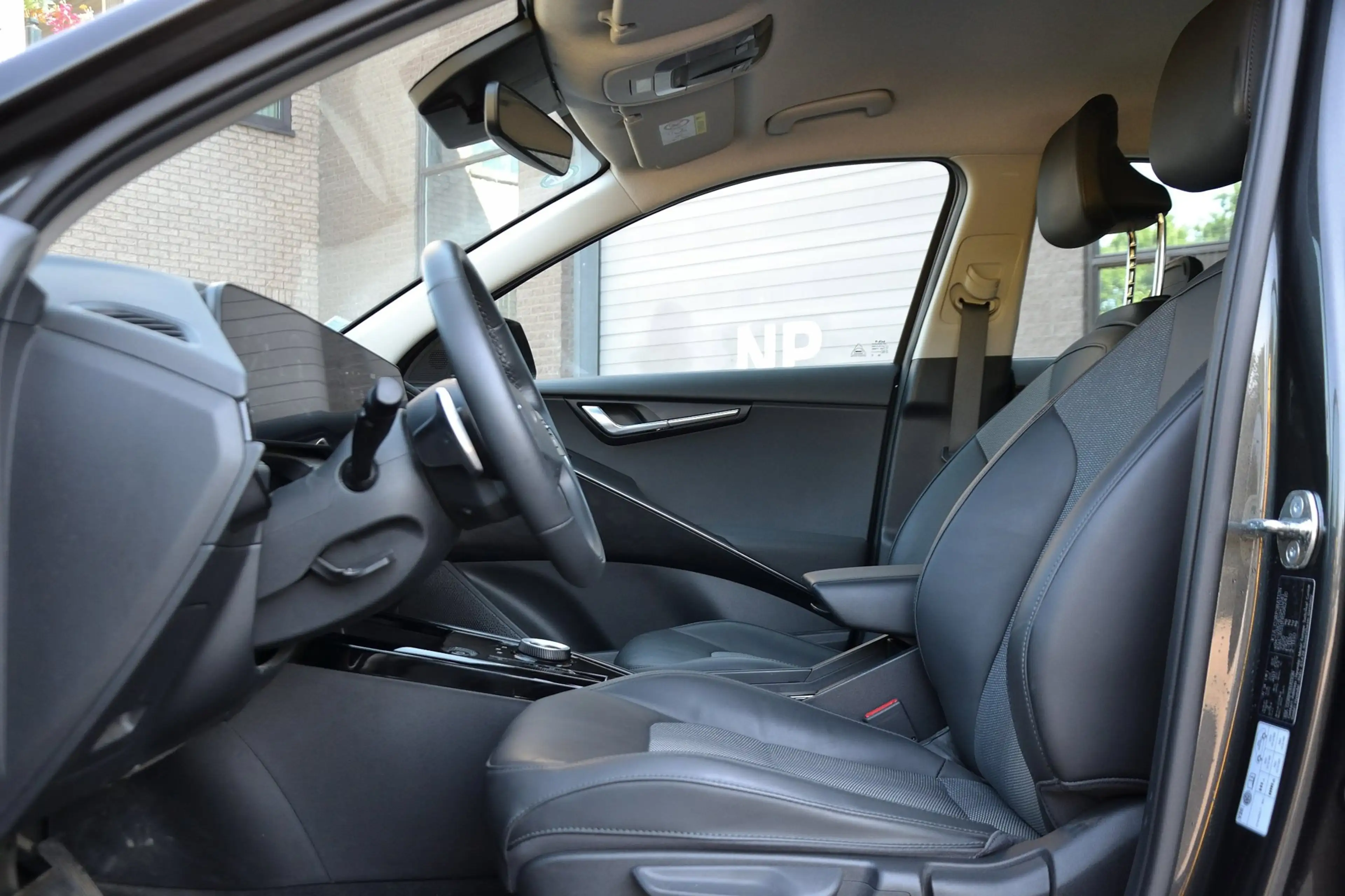Kia e-Niro EV DynamicLine 64.8 kWh |Camera | Adapt. Cruise | — photo 6