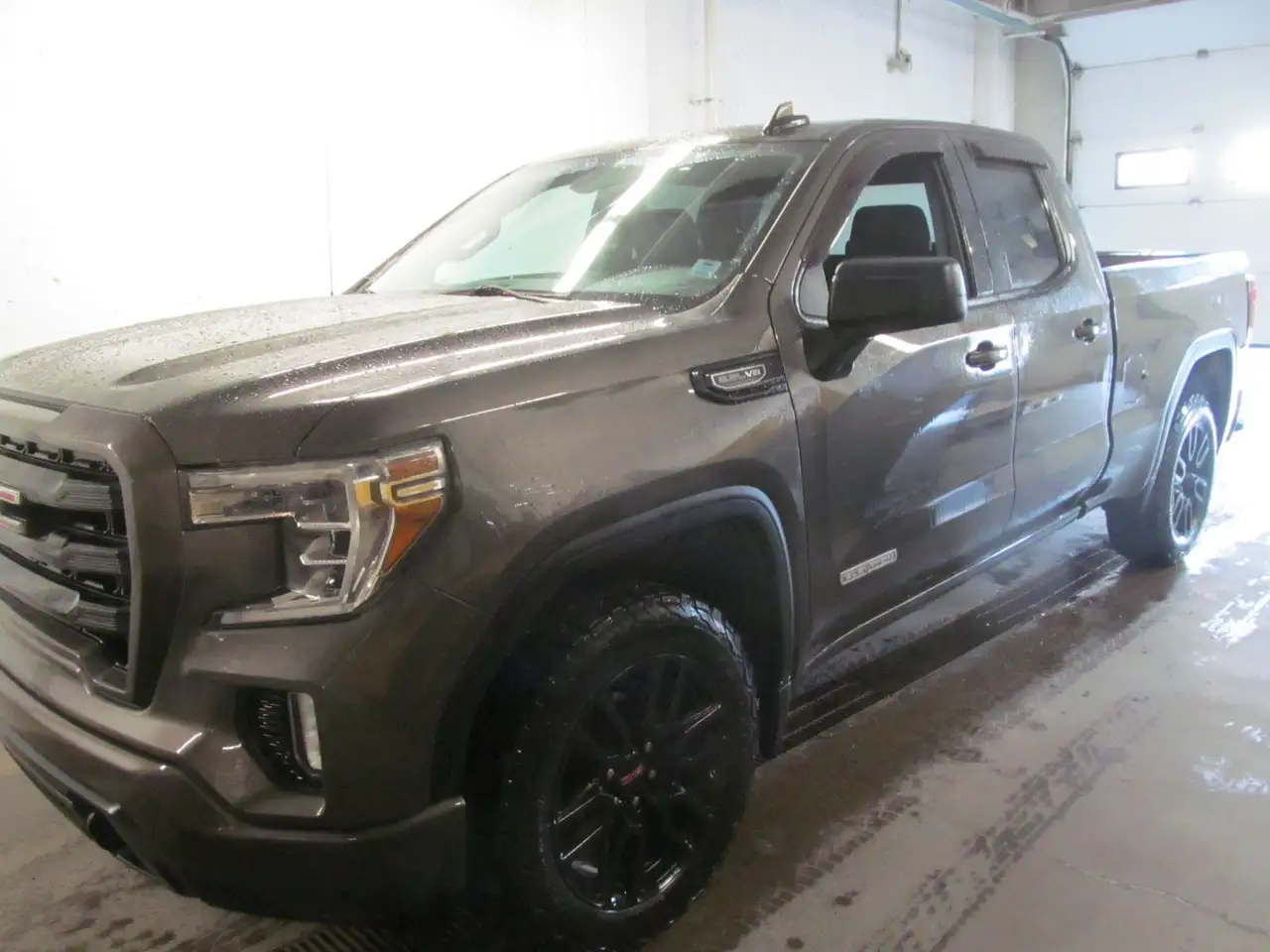 GMC Sierra 1500 снимка GMC Sierra 1500