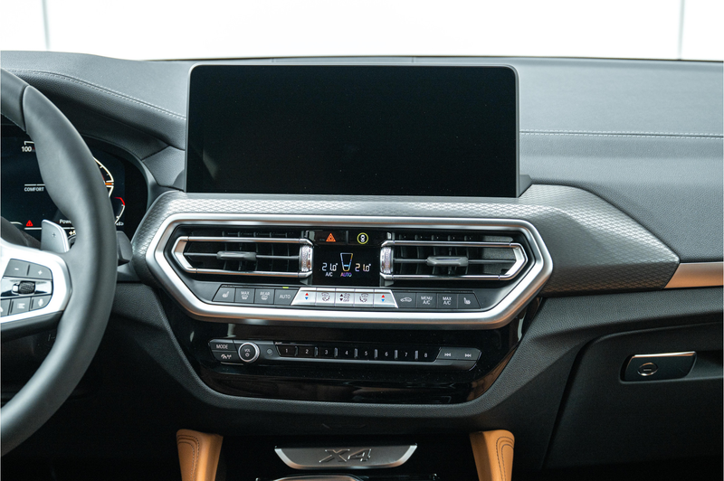 BMW X4 xDrive20i M Sport Automaat / Panoramadak / Laserli — photo 11