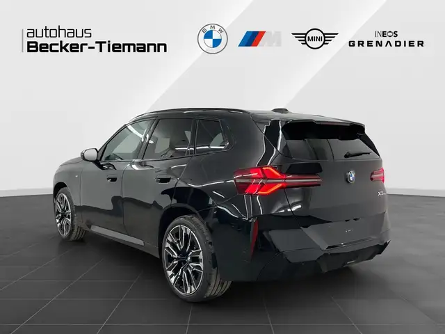BMW X3 view 4
