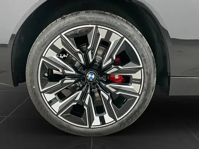 BMW X3 view 8