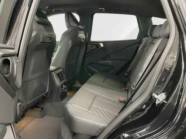 BMW X3 view 13