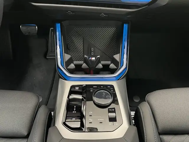 BMW X3 view 10