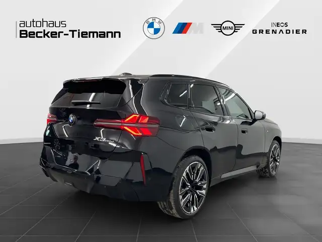 BMW X3 view 6
