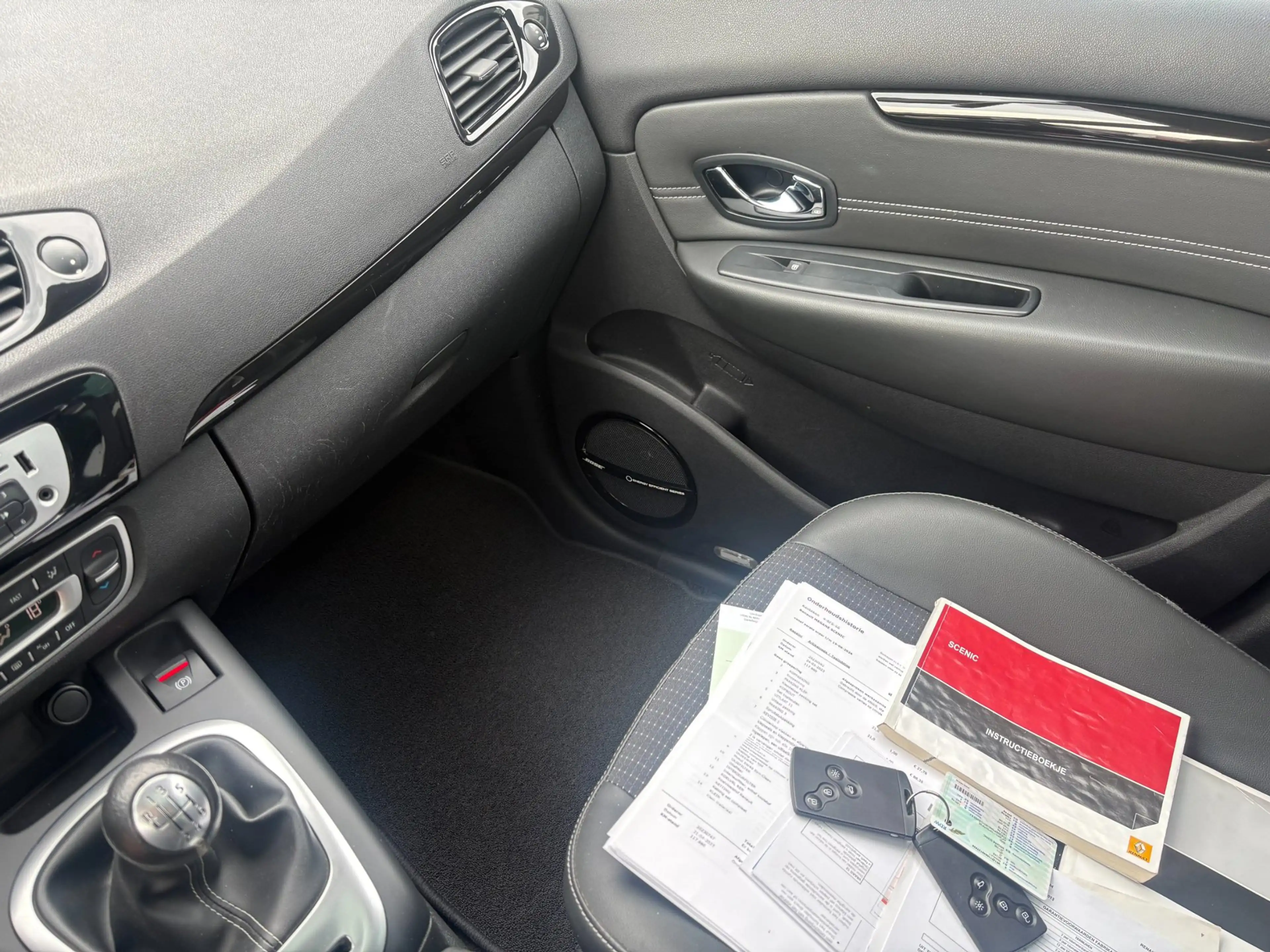 Renault Scenic 1.2 TCe Bose *AC — photo 24