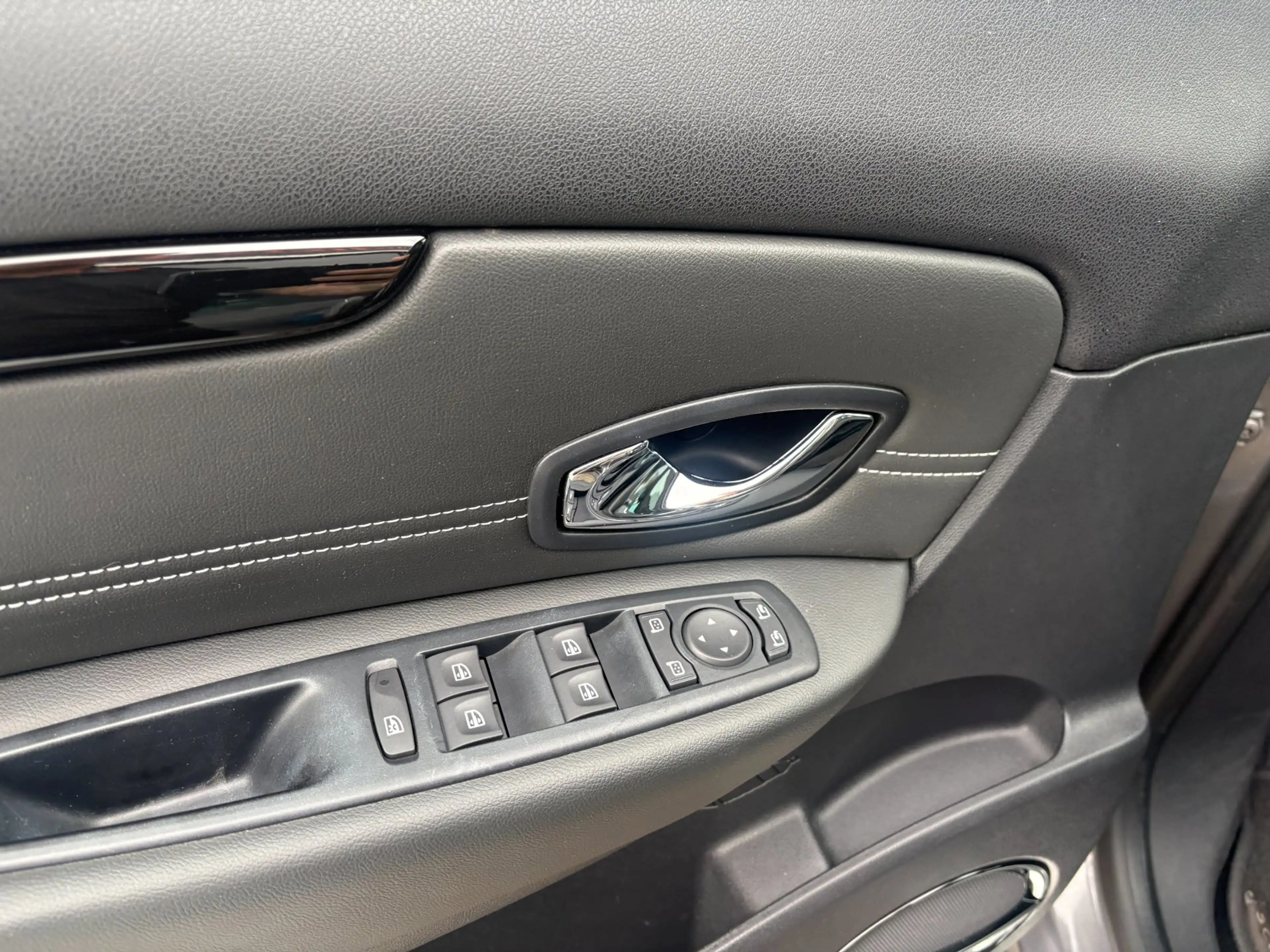Renault Scenic 1.2 TCe Bose *AC — photo 15