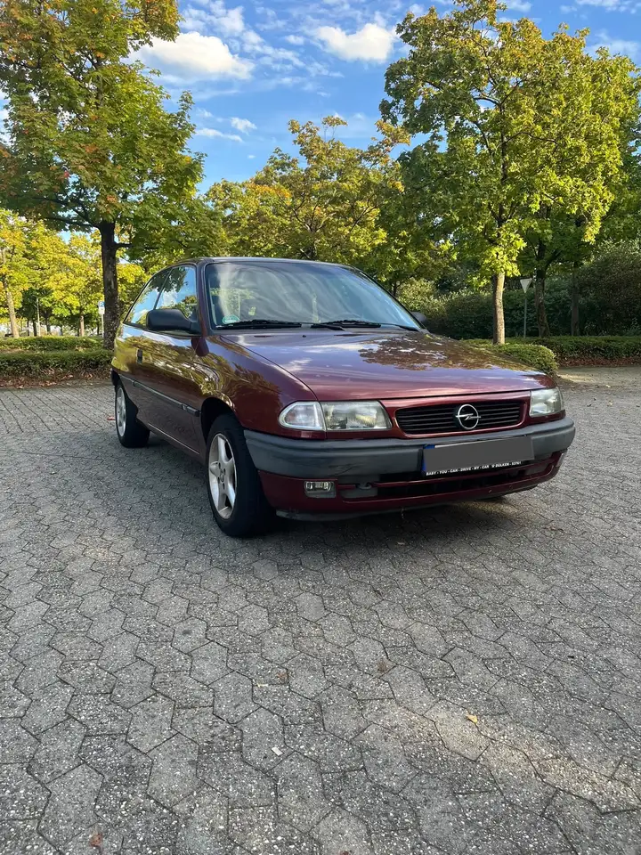 Opel Astra GL, foto 2