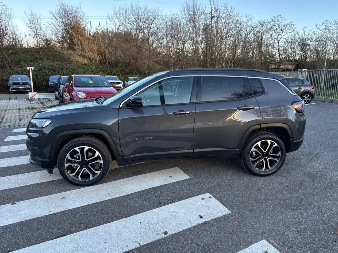 Jeep Compass 1.5 Turbo MHEV T4 96kW Limited DDCT Gris - 2