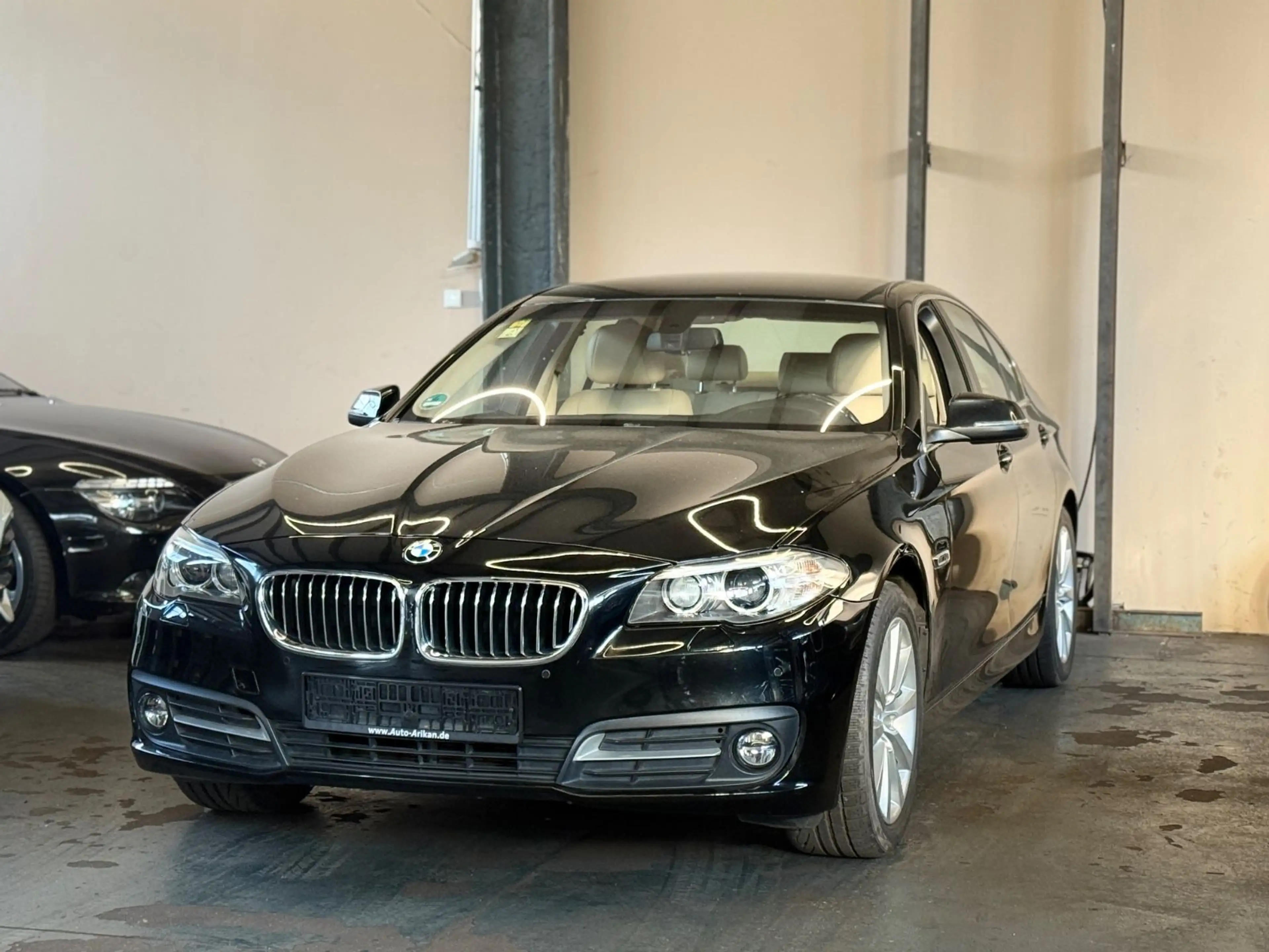 BMW 528 5 Limousine xDrive Voll Bmw Service Gepflegt