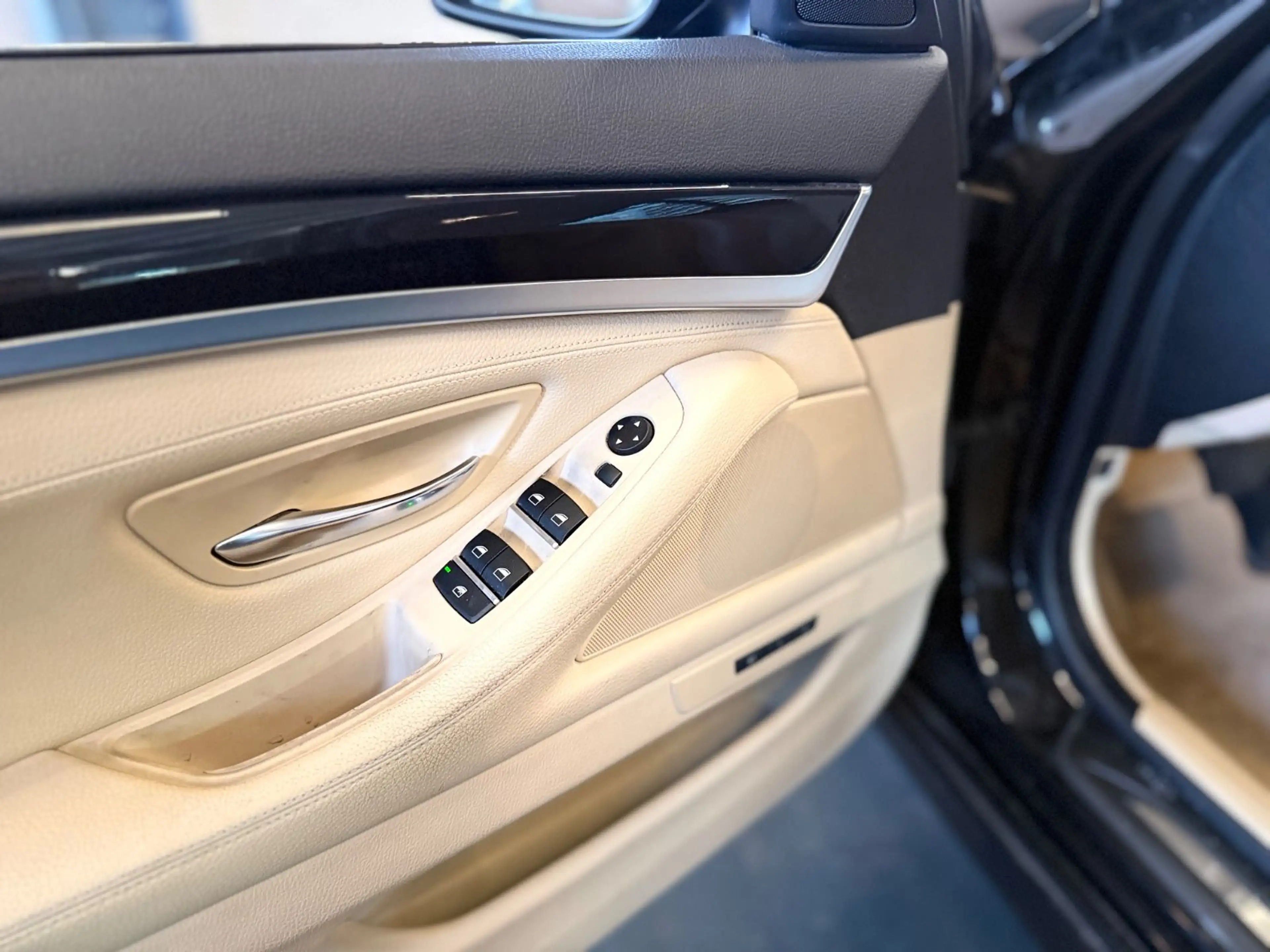 BMW 528 5 Limousine xDrive Voll Bmw Service Gepflegt — photo 11
