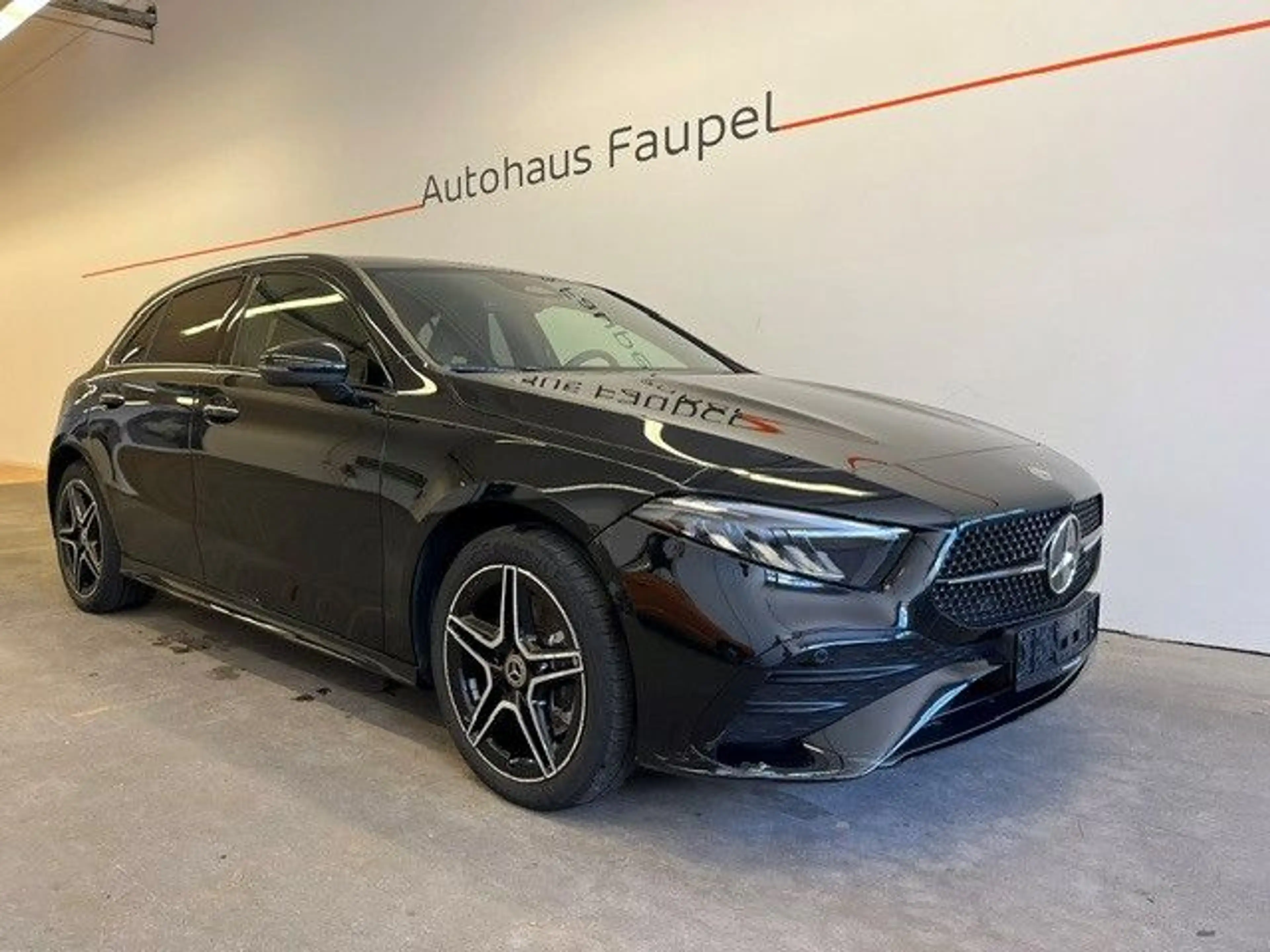 Mercedes-Benz A 250 e AMG-Line Panorama Distronic Keyless Go