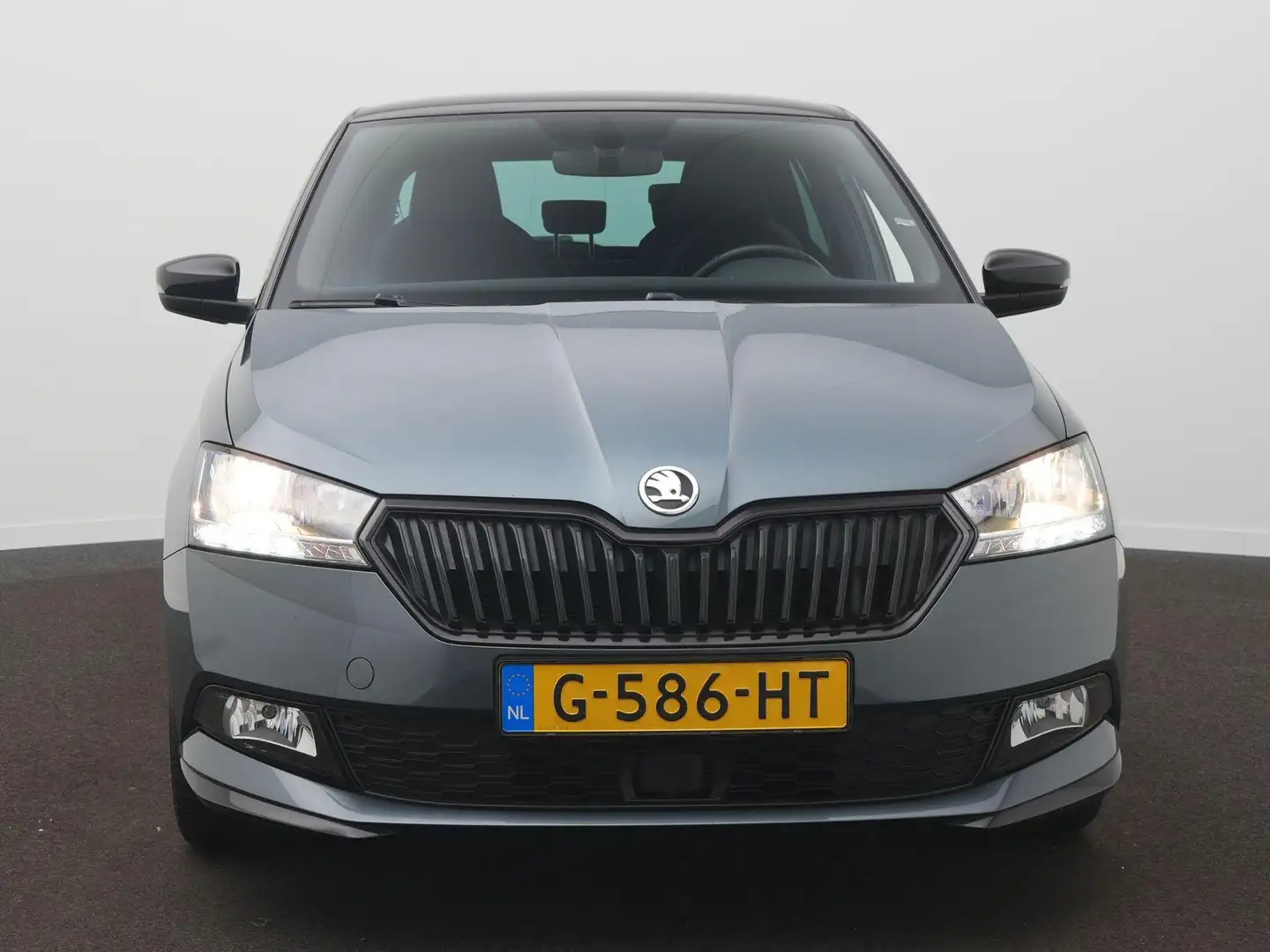 Skoda Fabia 1.0 TSI Monte Carlo Navi / Clima/ Sportstoelen Grijs - 2