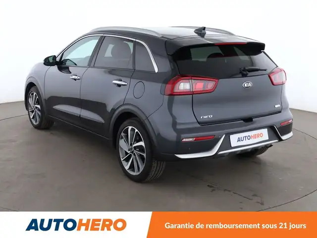Kia Niro view 4