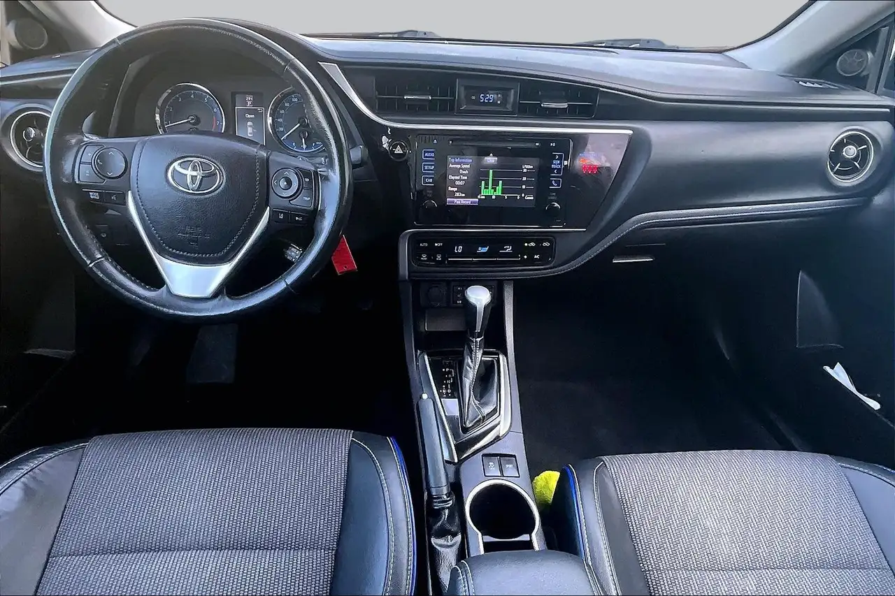 Toyota Corolla photo Toyota Corolla