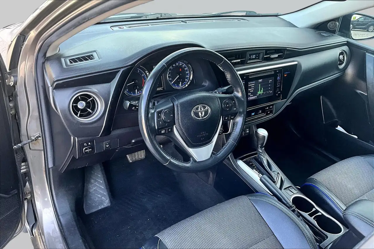Toyota Corolla photo Toyota Corolla