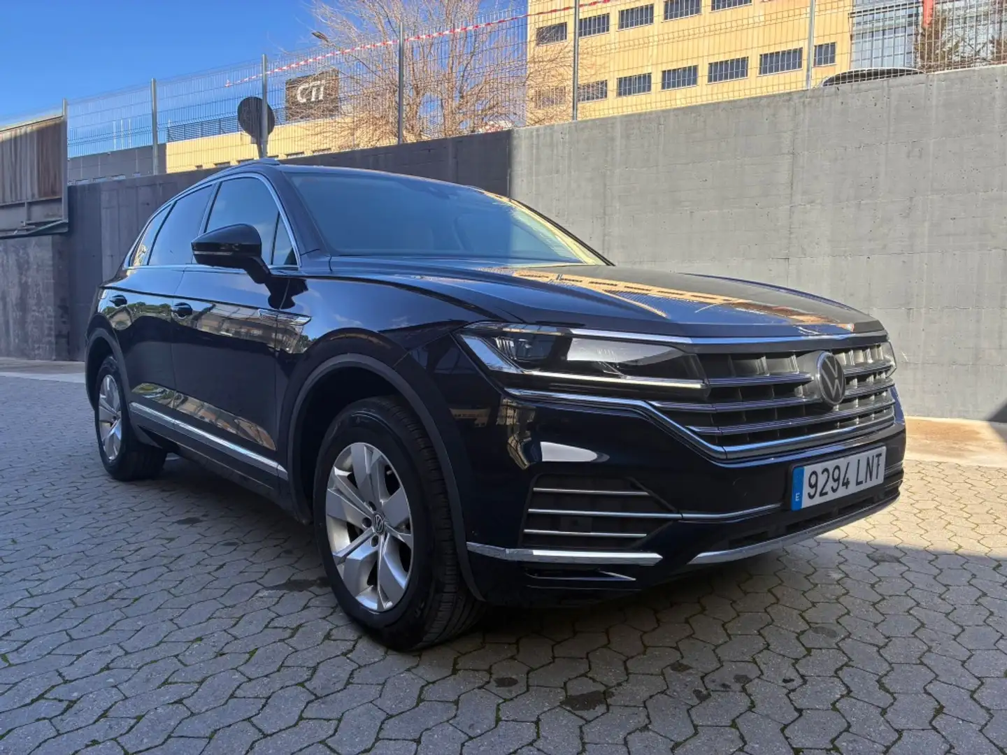 Volkswagen Touareg 3.0TDI V6 Premium Tiptronic Atmosphere 4M 170kW Negro - 1