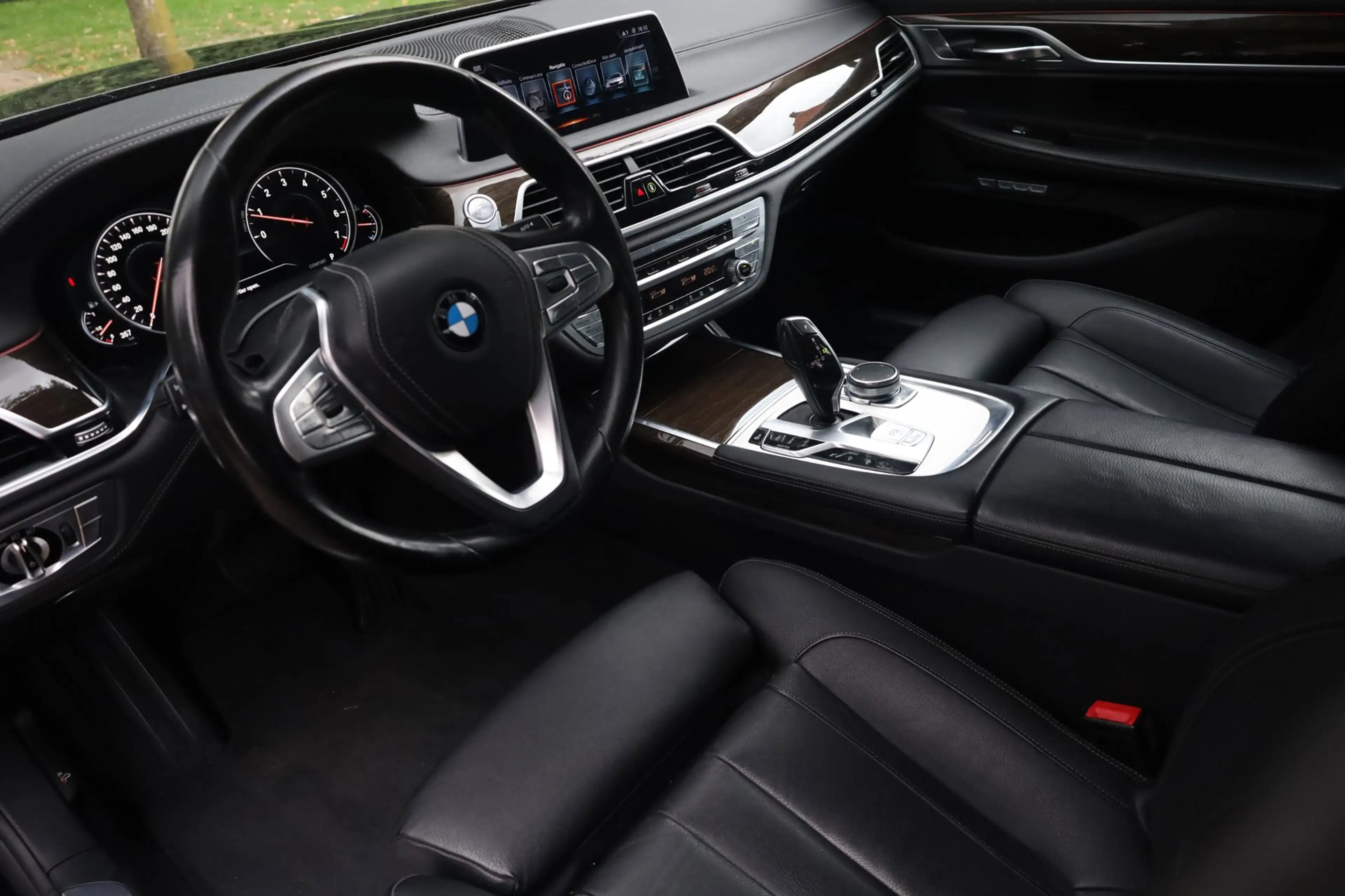 BMW 740 7-serie 740i High Executive Aut. | 4-Wielbesturing — photo 2