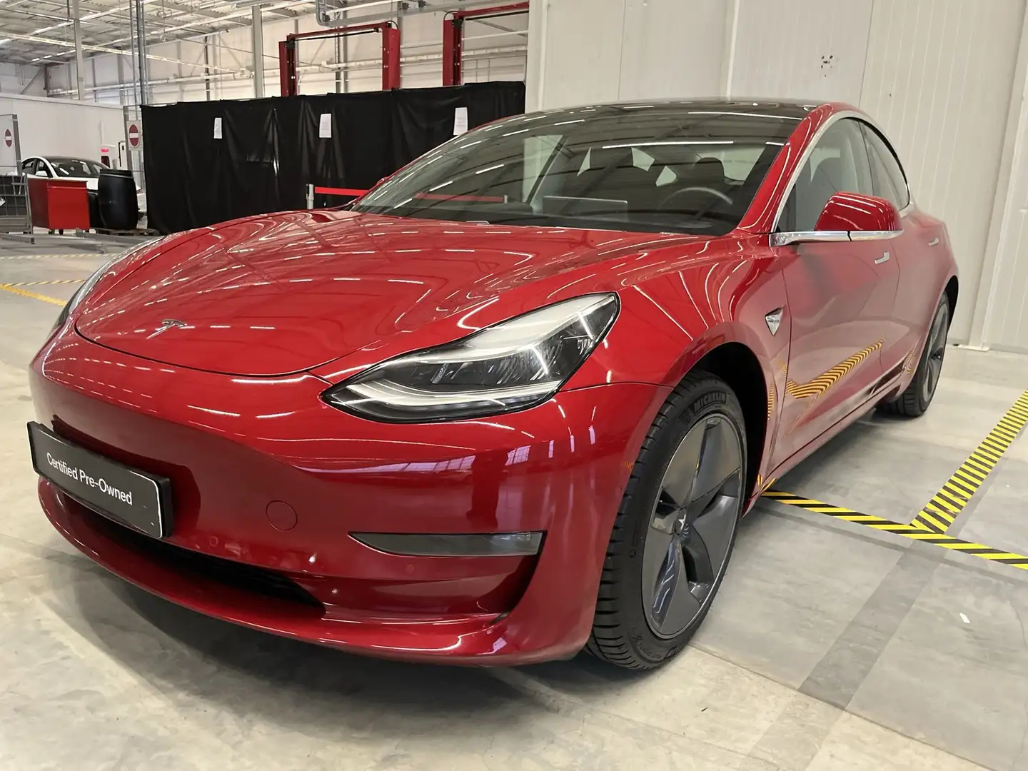Tesla Model 3 Long Range AWD/Certified Pre owned Rouge - 1