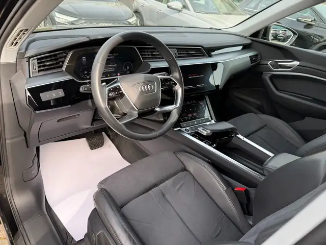 Audi E-Tron view 4