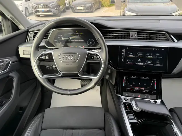 Audi E-Tron view 9
