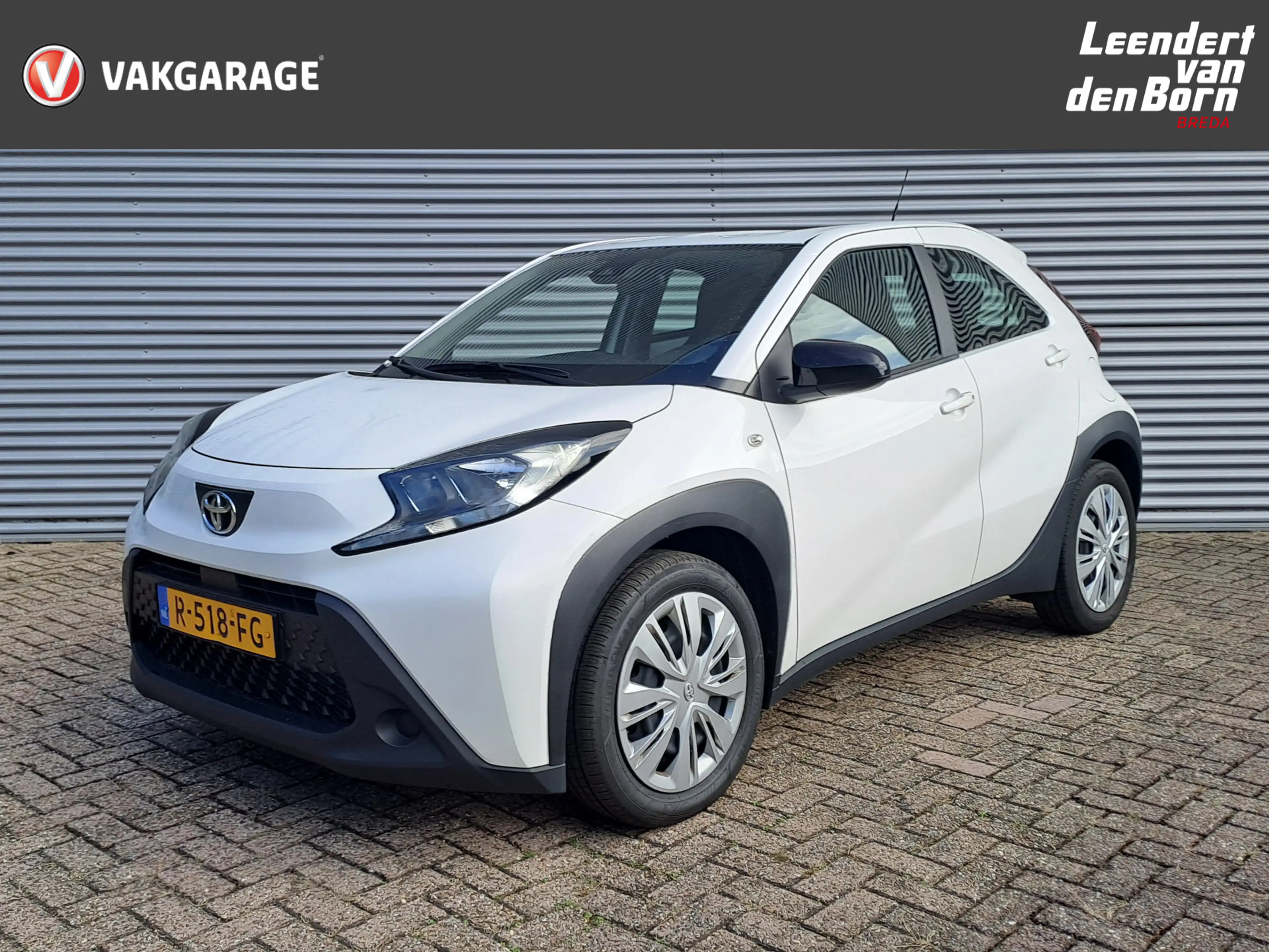 Toyota Aygo X 1.0 VVT-i MT Play | Apple Carplay/Android Auto | C