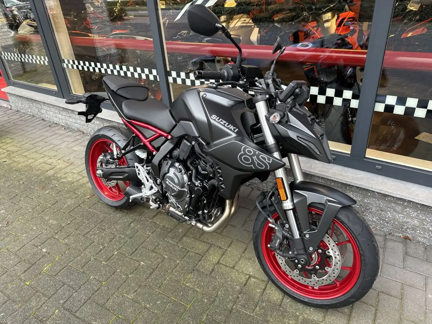 Suzuki GSX 8S - 2