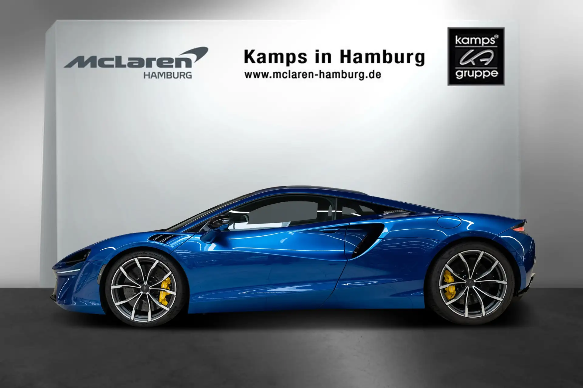 맥라렌 아투라 Coupé 2024 파랑 사진 2