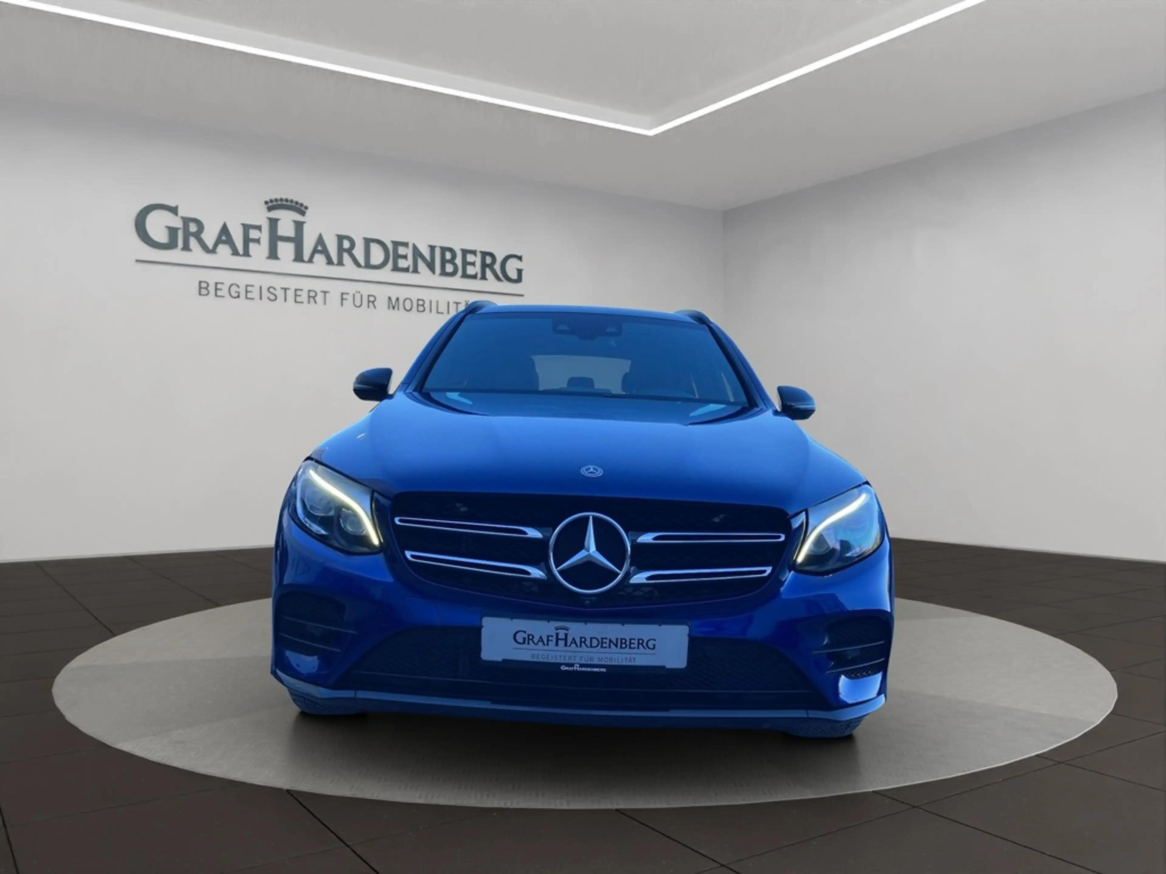 Mercedes-Benz GLC 250 4Matic AMG Line PANO NAV 360CAM — photo 9