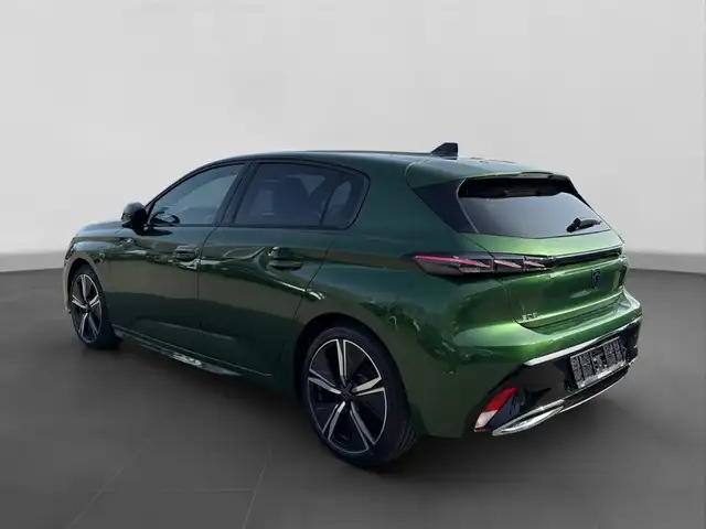 Peugeot 308 view 3