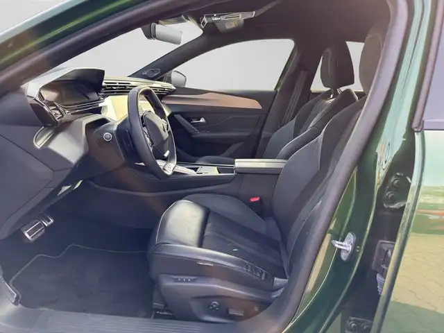 Peugeot 308 view 8