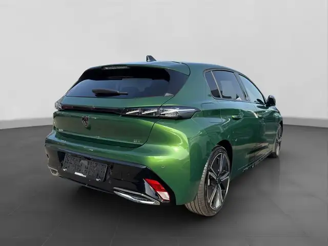 Peugeot 308 view 5