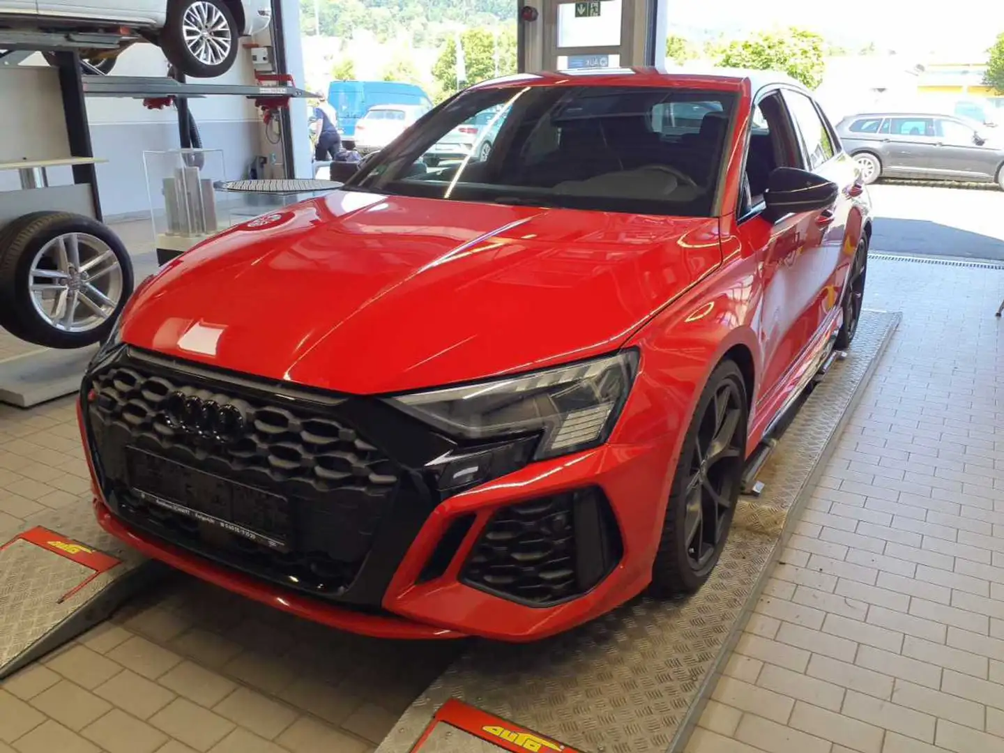 Audi RS3 +V-MAX+SPORTABGAS+MATRIX+OPTIK+ Rot - 2