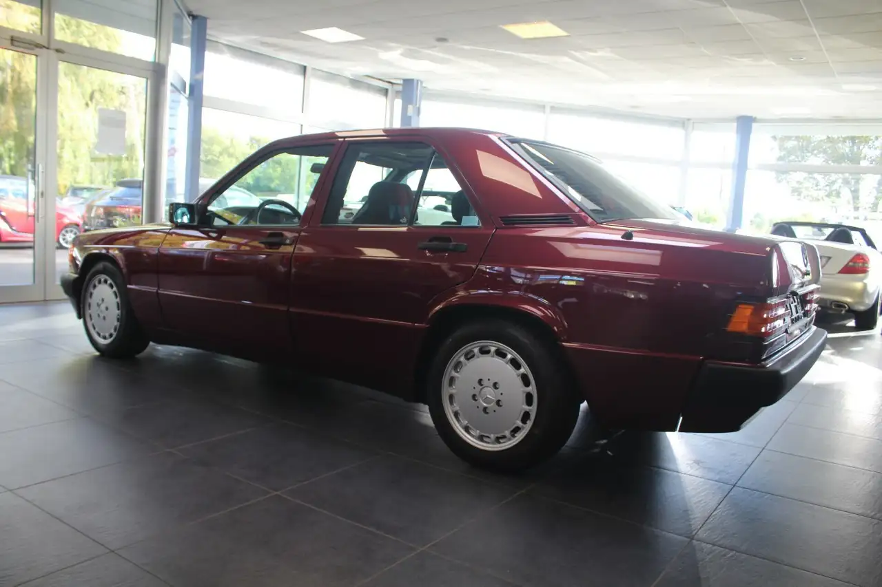 Mercedes-Benz 190 E 1.8 Avantgarde Rosso TOP ZUSTAND, foto 4