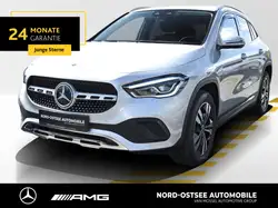 Mercedes-Benz GLA 180 SHZ AHK LED KLIMA TEMPOMAT